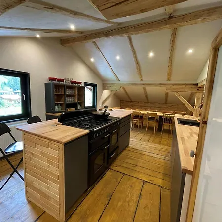 Holiday home Spacious In With Hot Tub Mayrhofen
