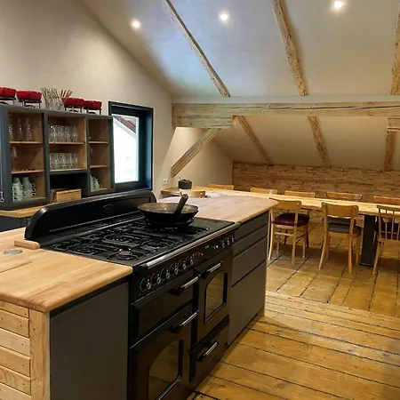 Spacious In With Hot Tub Mayrhofen